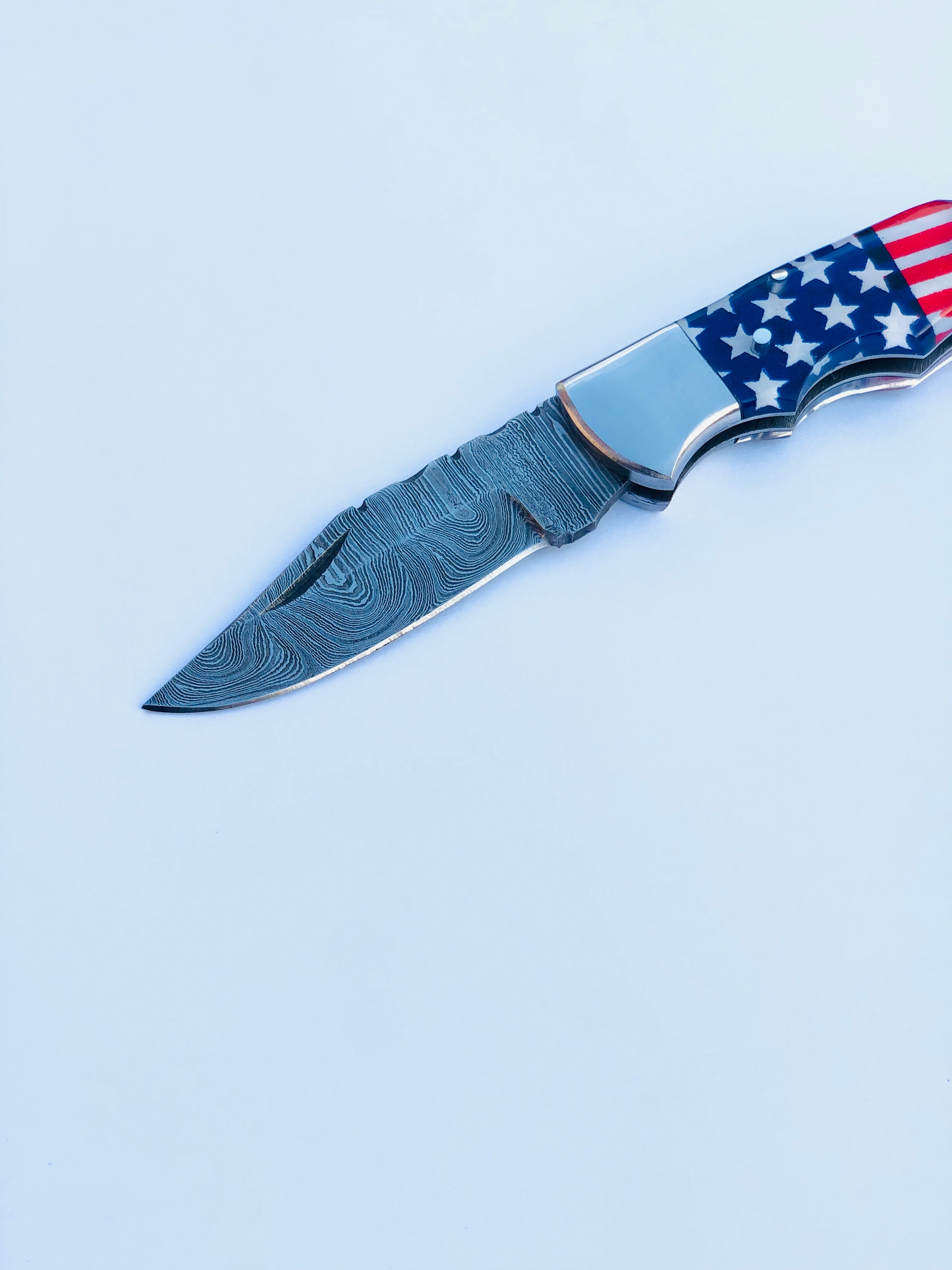 Folding Pocket Knife in Damascus J2 Steel