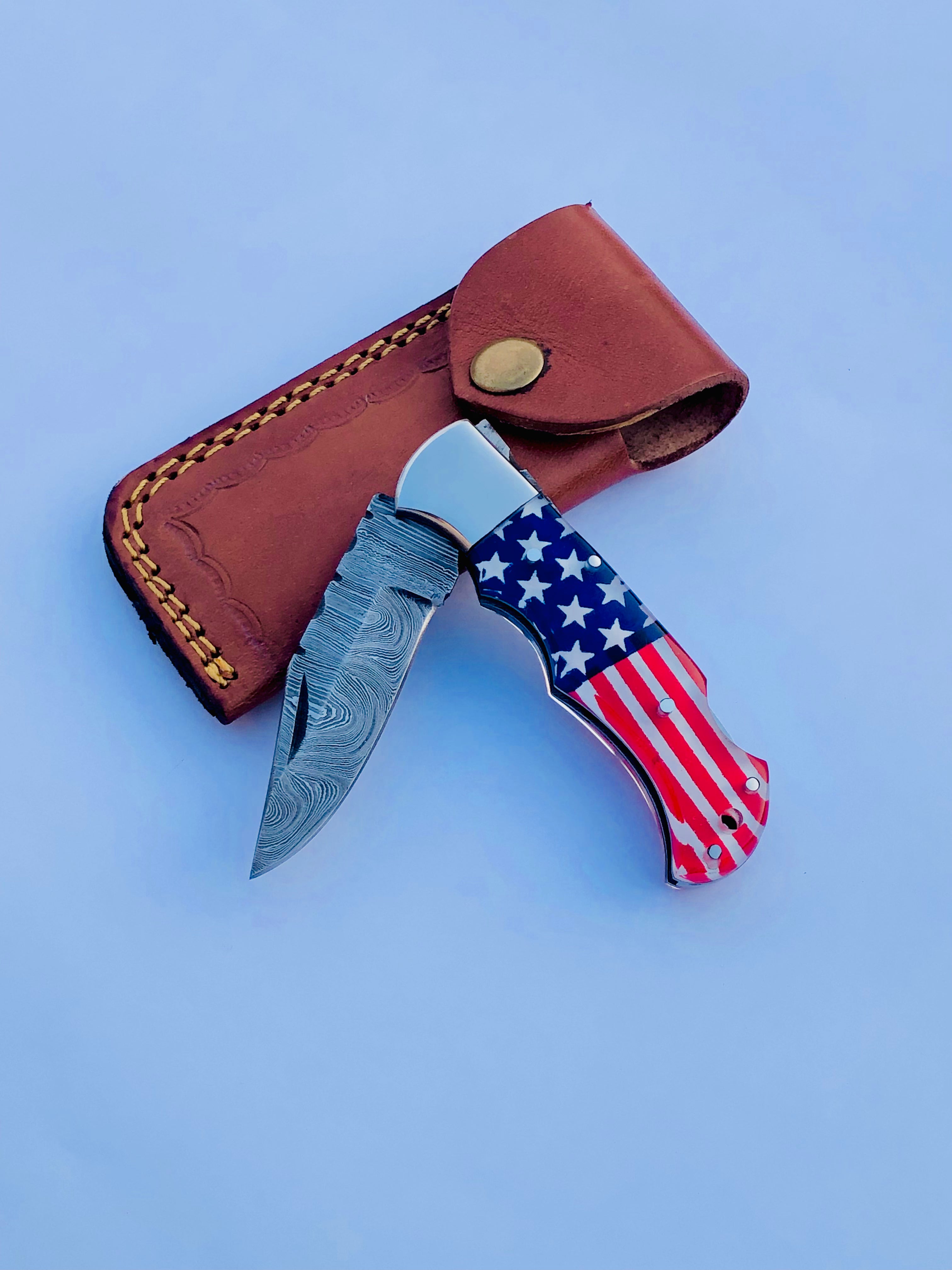 Folding Pocket Knife in Damascus J2 Steel