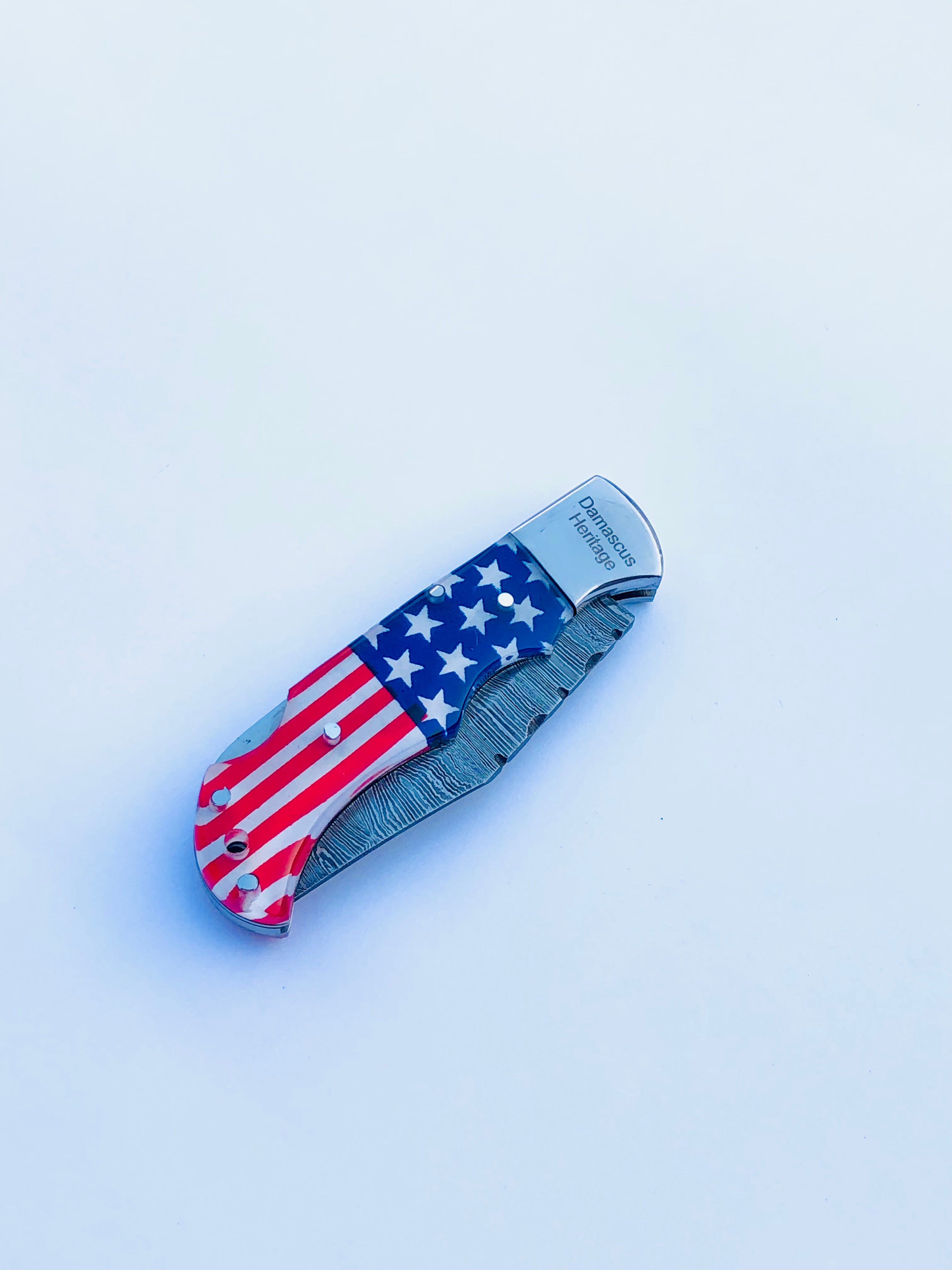 Folding Pocket Knife in Damascus J2 Steel