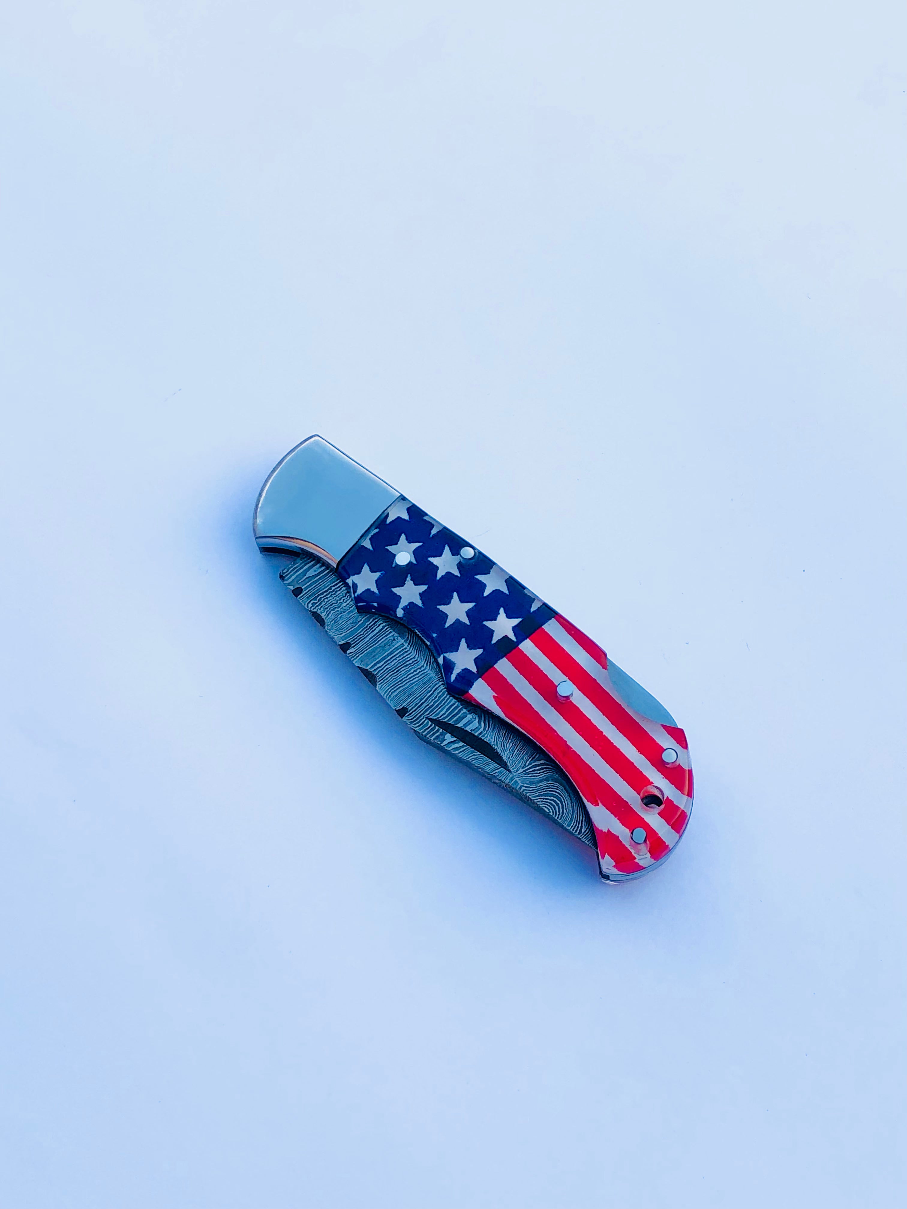 Folding Pocket Knife in Damascus J2 Steel